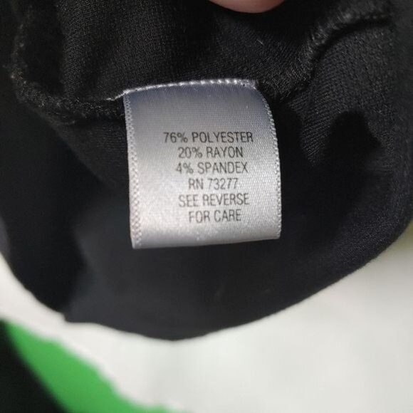 Elle dress womens size 12 Fit-Flare black cap sleeve pleated detail - Picture 5 of 8